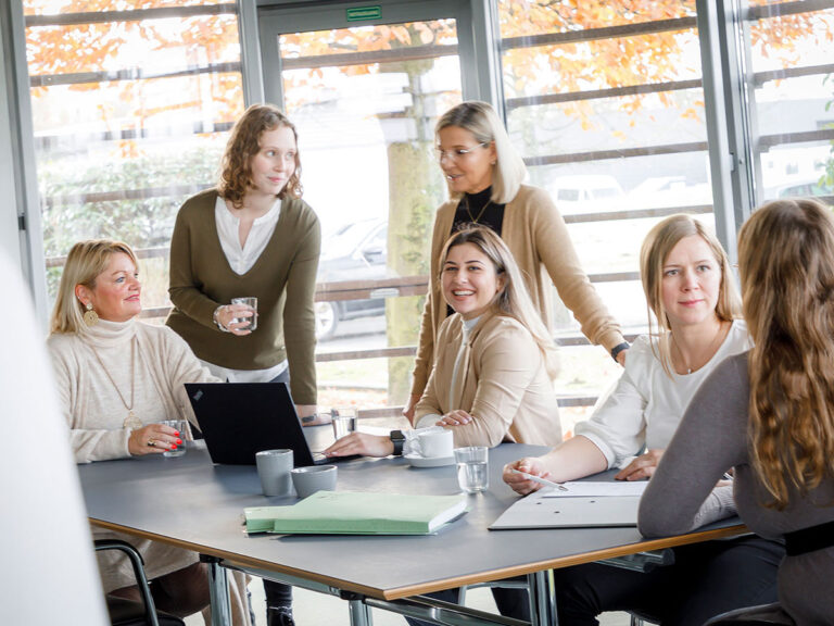 Werde ein Teil unseres Teams. Kanzlei LTS.